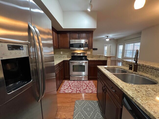 Foto del edificio - 665 Tennessee St