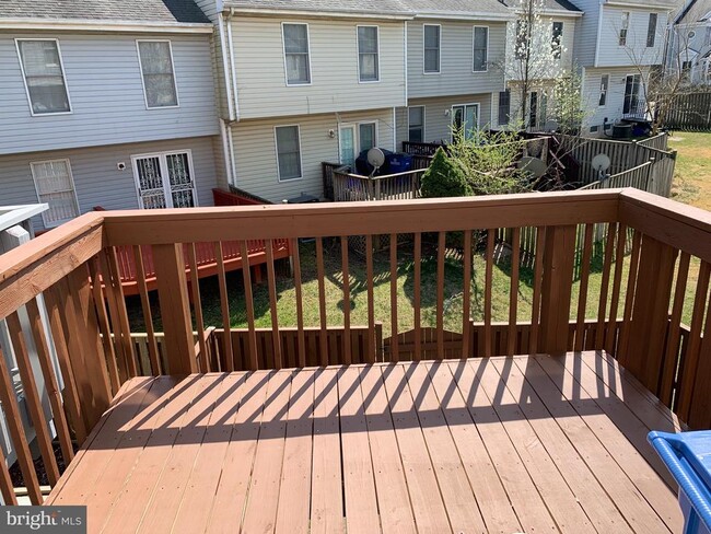Foto del edificio - 4485 Regalwood Terrace