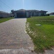 Foto principal - Spacious 4 Bedroom 2.5 Bath 2 Car Garage Home