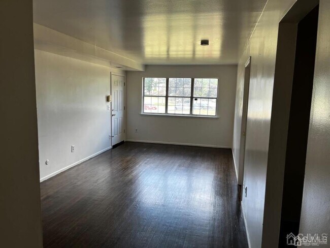 Foto del edificio - 302 College Dr