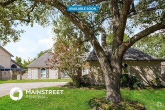 Building Photo - 15514 Cabildo Dr