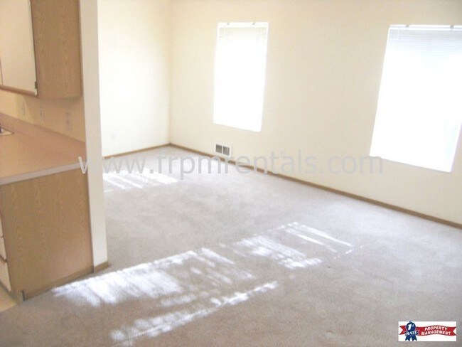 Building Photo - 1668 S Barlow Ln