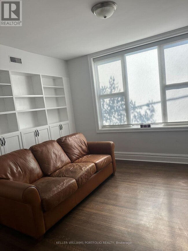 Building Photo - 345 A Roncesvalles Ave