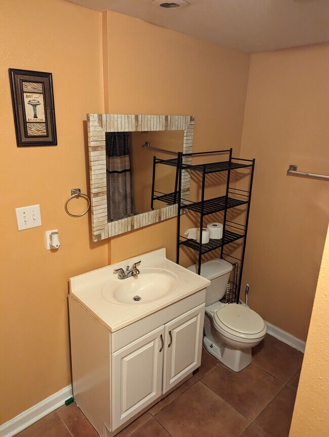 Foto del edificio - 6335 Franklin Ave