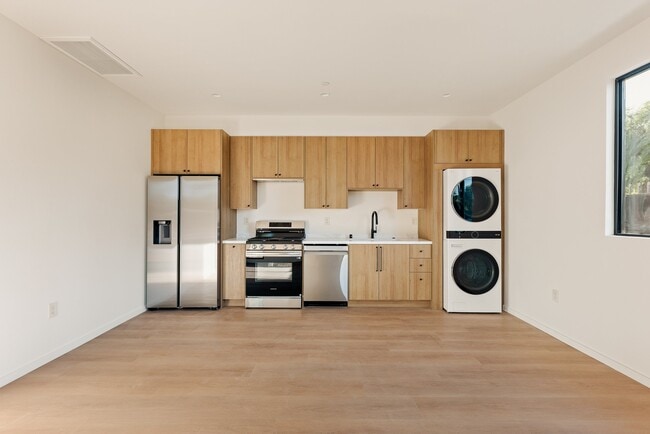 Foto del edificio - 17852 Saticoy St