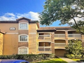 Building Photo - 13803 Fairway Island Dr