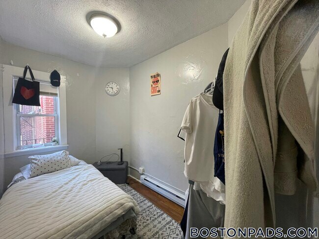 Foto del edificio - 161 Endicott St