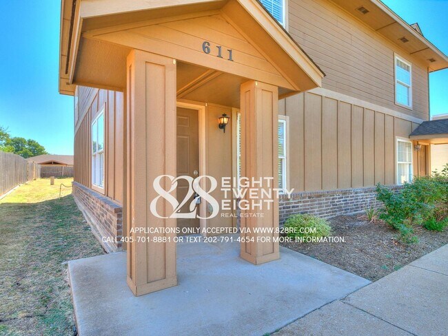 Foto del edificio - Spacious 2 Bed/1.5 Bath Norman Townhome Du...