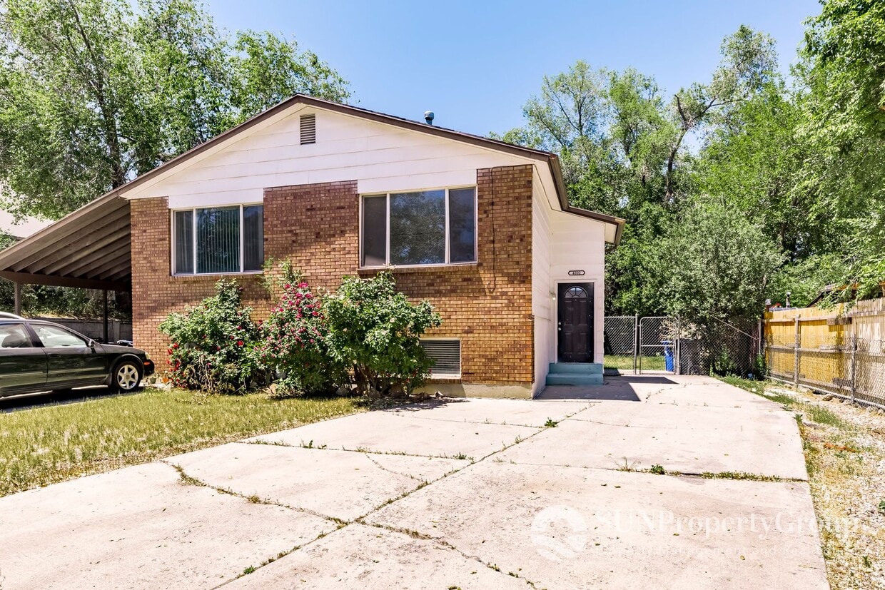 Primary Photo - Updated Duplex In Great West Valley Area