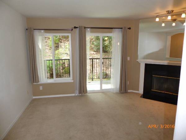 Building Photo - Beautiful 2 Bed 2 Bath in Montreux, Issaquah