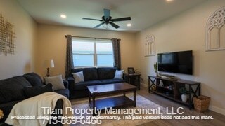 Foto del edificio - 2032 Center St