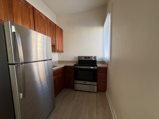 Building Photo - 1 Bedroom 1 Bathroom Apartment located in ...