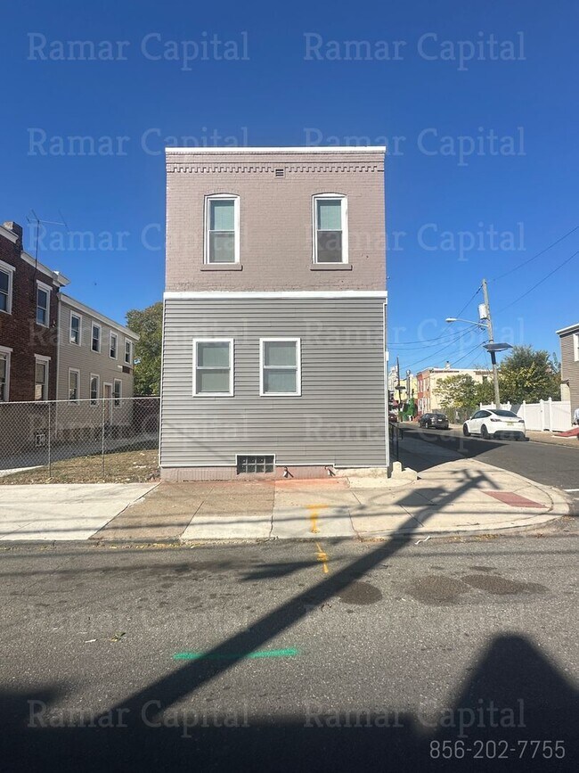 Foto del edificio - 451 Line St