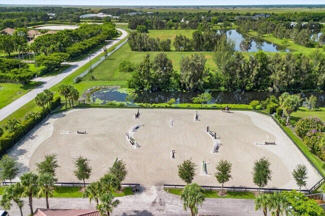 Foto del edificio - 4751 S Rd