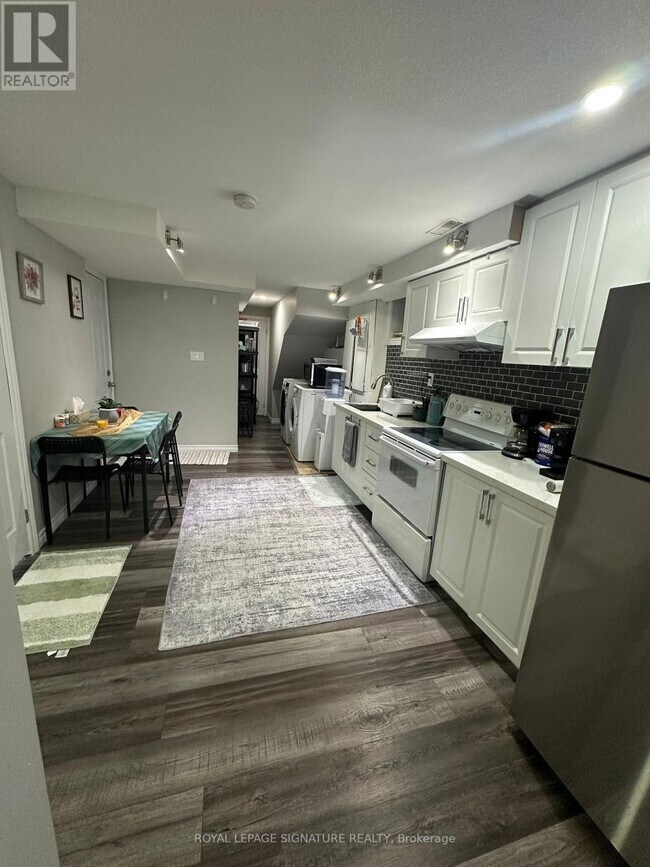 Building Photo - 843 Brandenburg Blvd