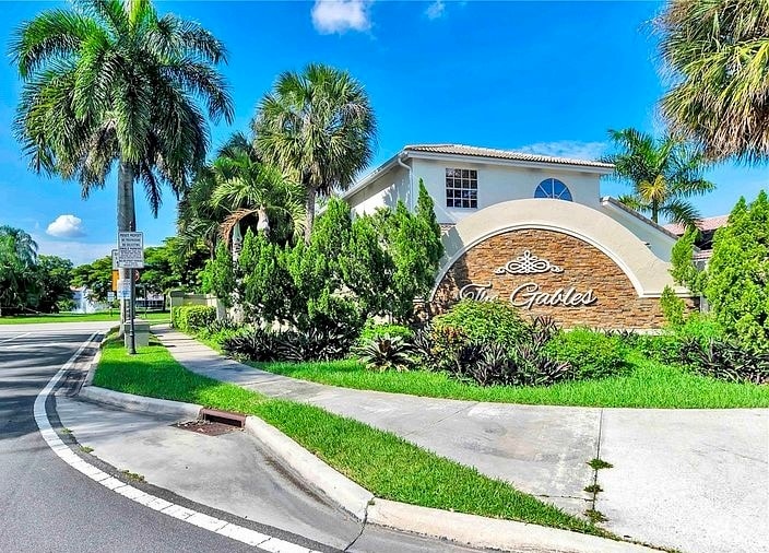 Foto principal - 36 Gables Blvd