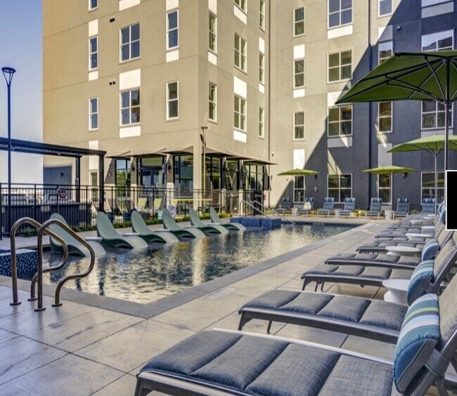 Foto del edificio - 1301 Parker Ln