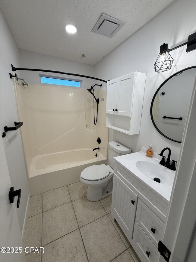 Foto del edificio - 7300 Sunset Ave