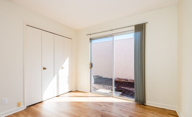 Foto del edificio - Comfortable Campbell Living w/ Garage, A/C & Outdoor Space