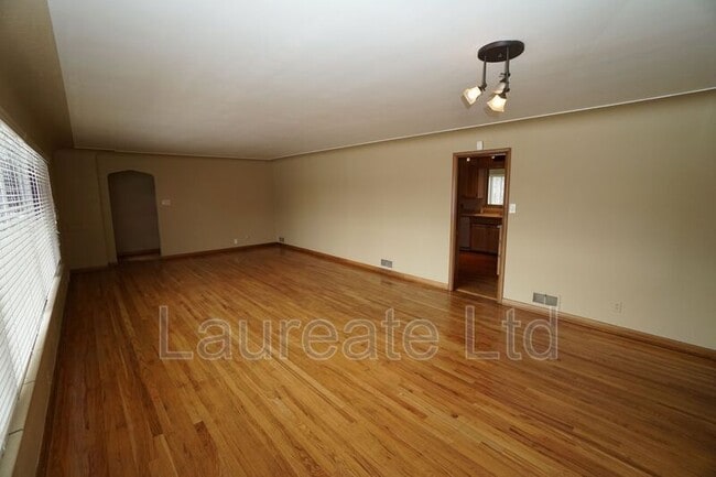 Foto del edificio - 1155 Eudora St