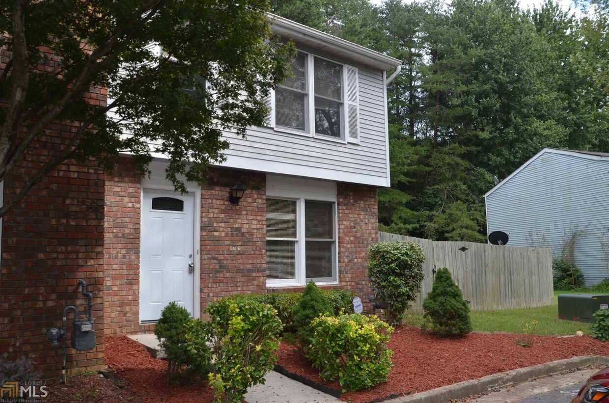 Foto principal - 8825 Applegate Ln