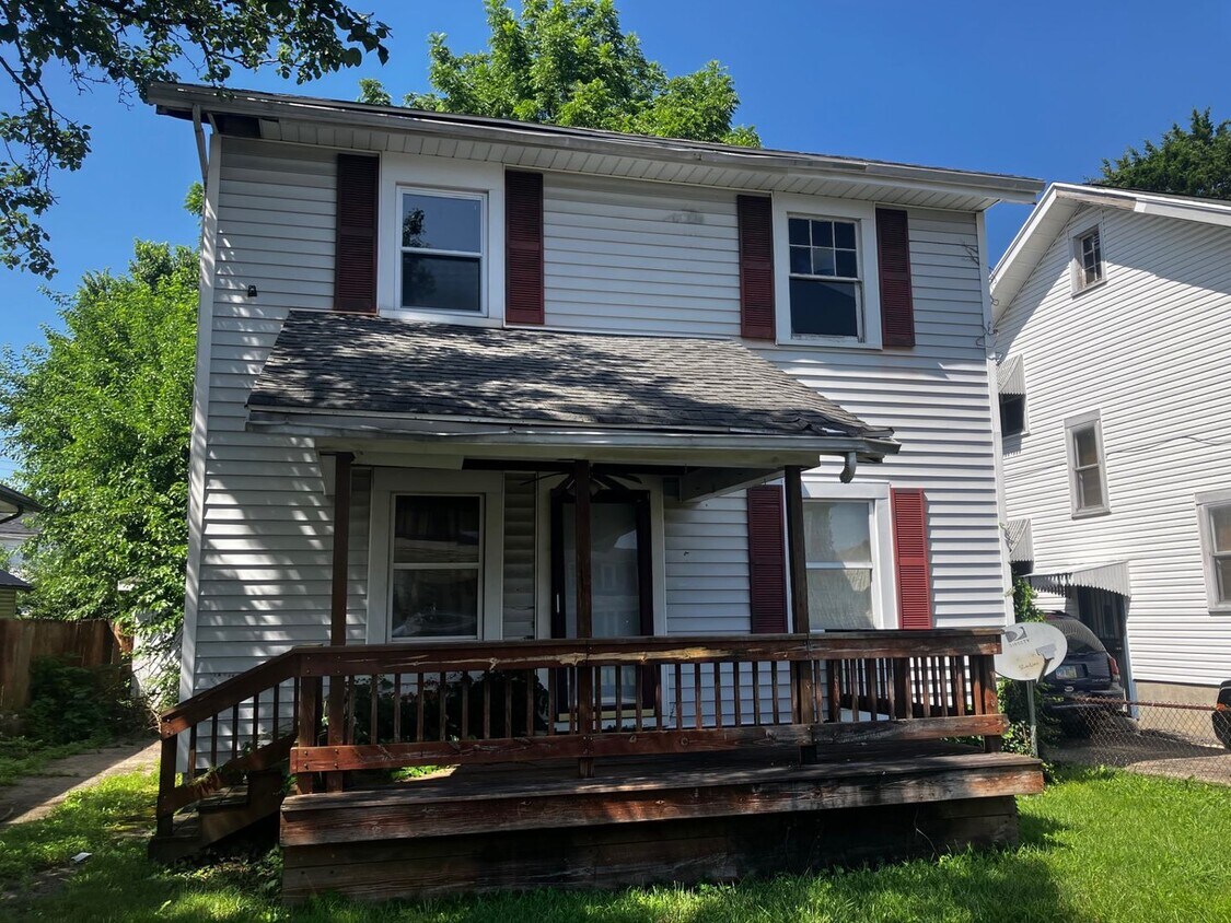 Foto principal - Low Money Down Rental Opportunity (For Sale)