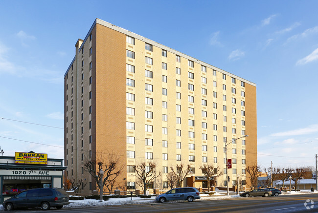 Foto del edificio - Beaver Falls Plaza