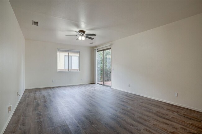 Foto del edificio - 3 Bedroom, 2 bath home located in the Ston...