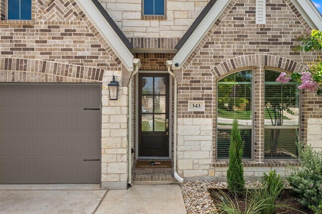 Building Photo - 343 Eagle Ford Dr