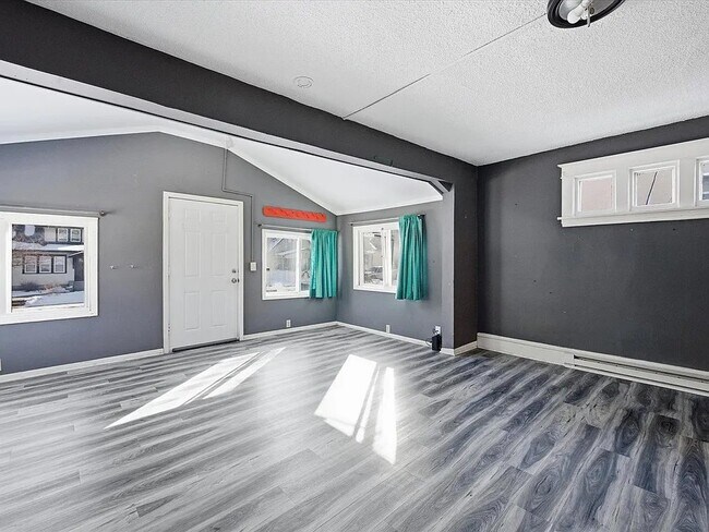 Foto del edificio - 3459 N Knox Ave