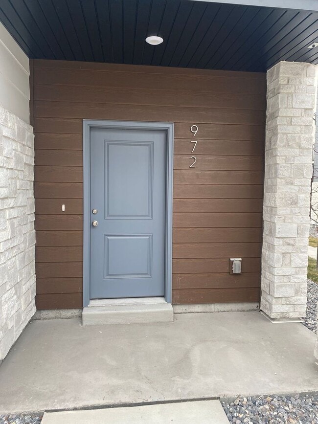 Building Photo - 972 W 420 S