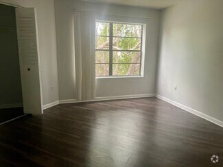 Building Photo - 3564 Southpointe Dr