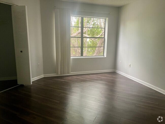 Building Photo - 3564 Southpointe Dr