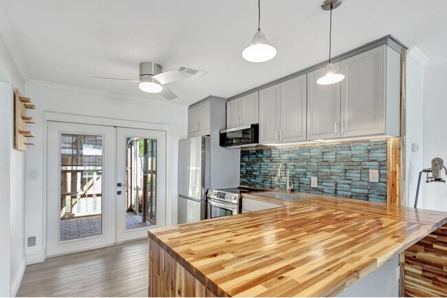 Foto del edificio - 1649 NE 31st St