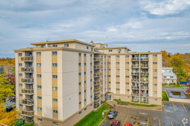 Photo du bâtiment - Silvercreek Terrace