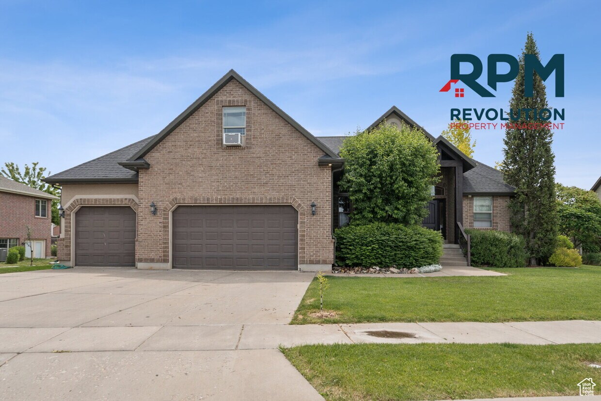 Foto principal - "Spacious 6-Bed Gem with Granite Touches &...