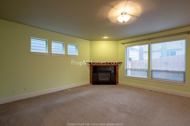 Building Photo - Beautiful Three Bedroom Home in Bethany - Available Now!