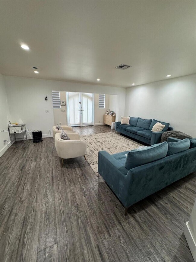 Foto del edificio - 3731 N 55th Ave