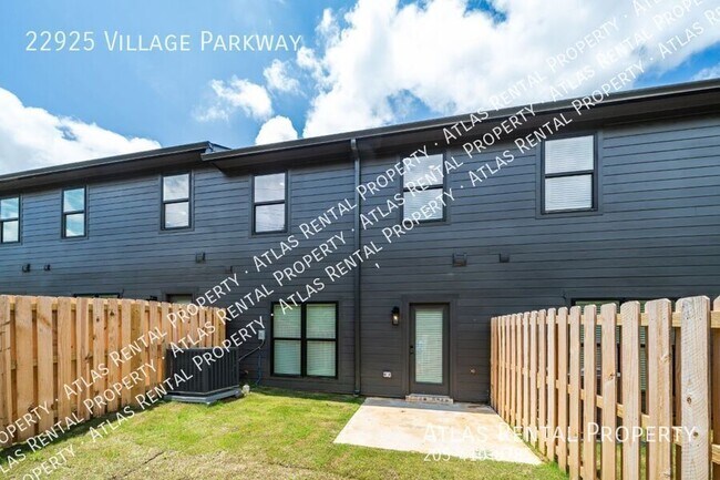 Foto del edificio - 22925 Village Pkwy