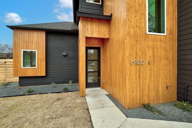 Building Photo - 6900 Reese Ln