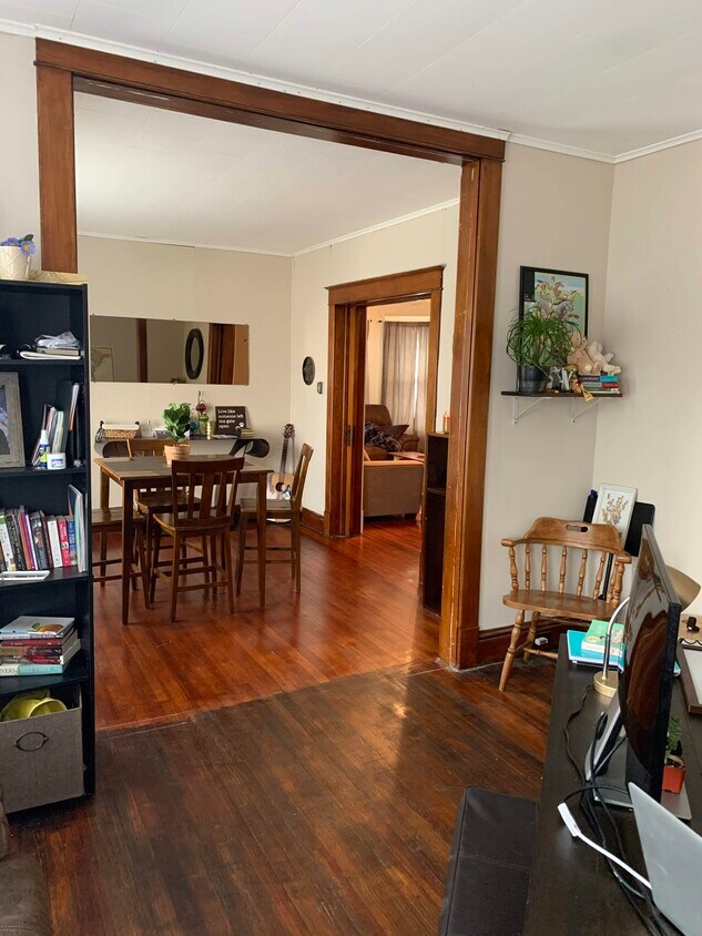 52 McClellan Ave Unit 2, Amsterdam, NY 12010 Apartments in Amsterdam