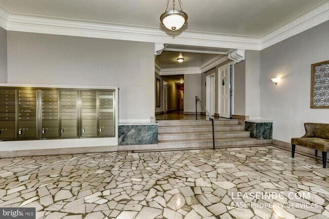 Foto del edificio - 5402 Connecticut Ave NW