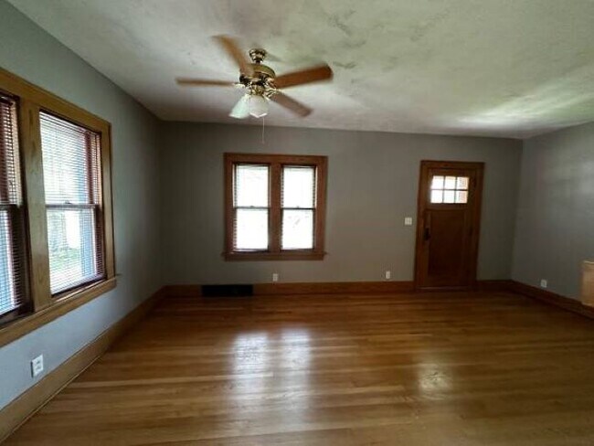 Foto del edificio - 505 Brookland Park Dr