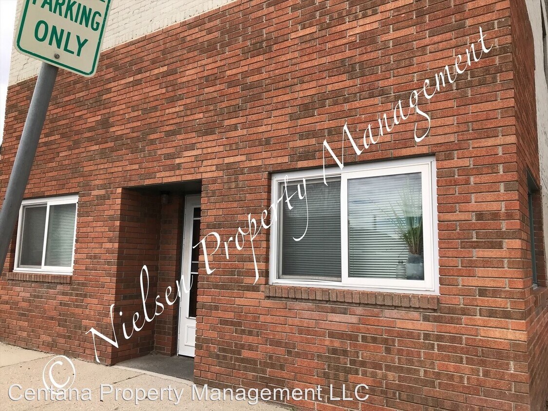 Primary Photo - 2 br, 1 bath Apartment - 400 Birch