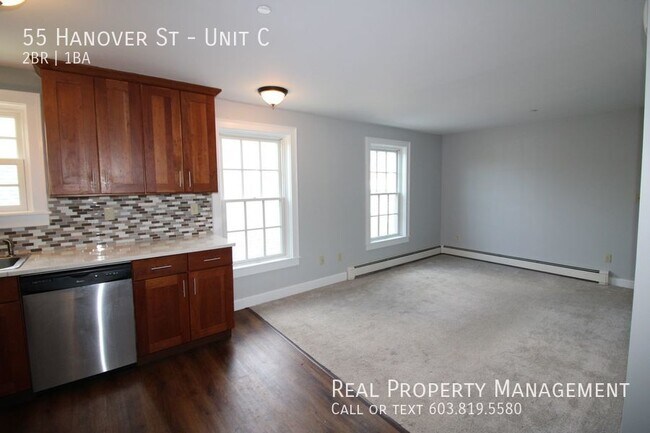 Foto del edificio - Available Now-  2 Bedroom Townhouse Style ...