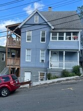 Building Photo - 11 7th St