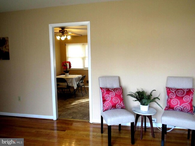 Building Photo - 6203 Upton Pl