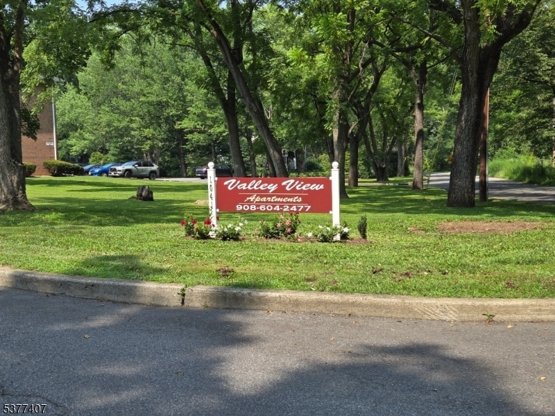 Foto principal - 1041 Ridge St