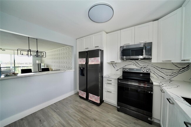 Building Photo - 2541 Aragon Blvd