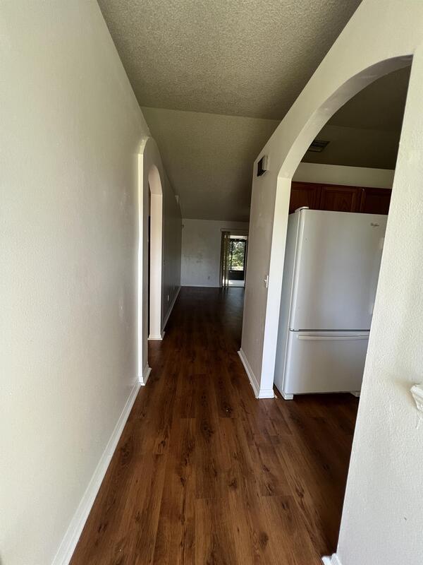 Building Photo - 1648 Dunlap Dr